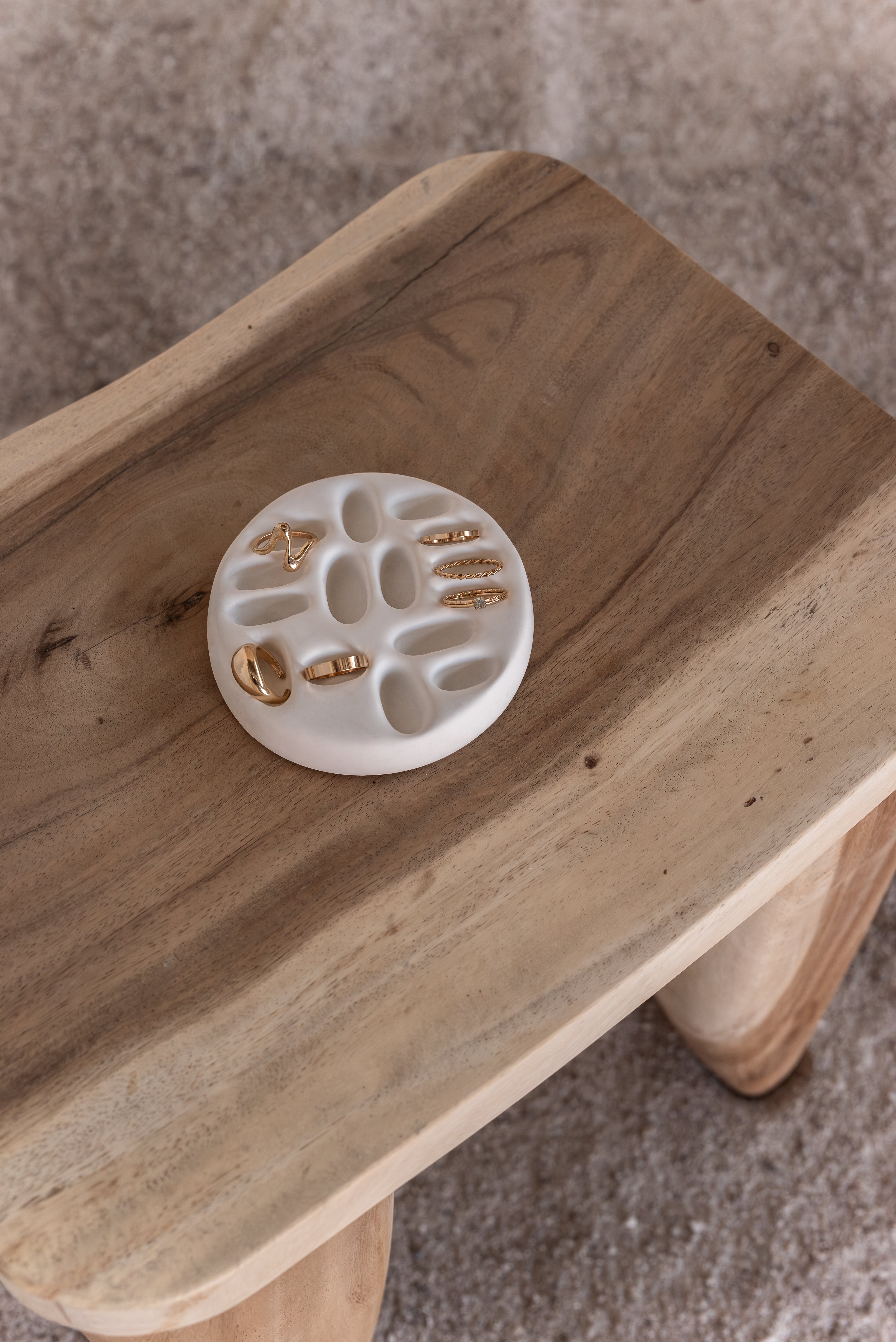 THE LEXI RING HOLDER