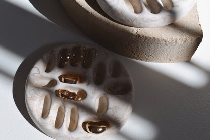 THE LEXI RING HOLDER - MARBLE