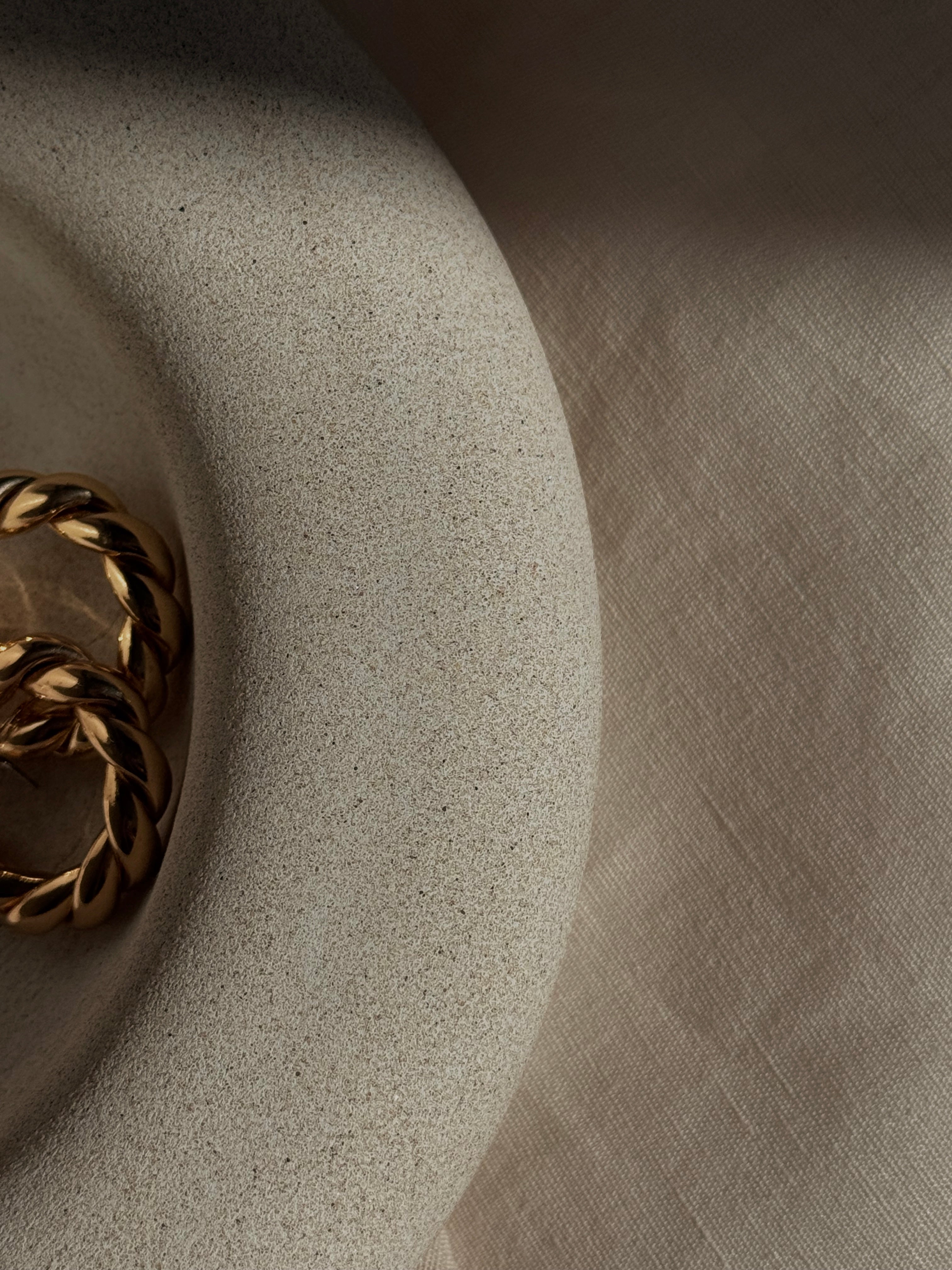 Natural Stone - THE ARIES DISH.